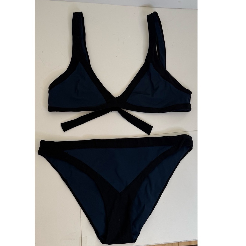 Naelie Navy Blue Black Triangle Bikini Set Size 4